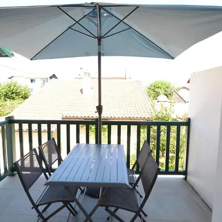 Coco Elaura Modern Duplex With 2 Bedrooms And A Balcony In * Biarritz