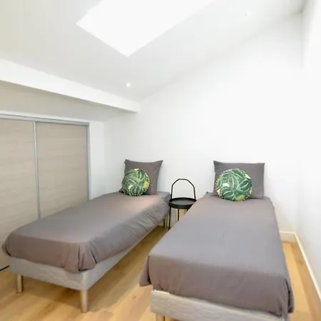 Apartment Coco Elaura Modern Duplex With 2 Bedrooms And A Balcony In